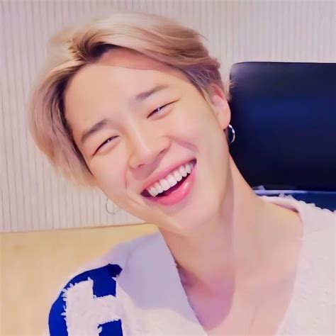 On Twitter Todo Vez Que O Jimin Da Esse Sorrisinho Uma Fada Nasce