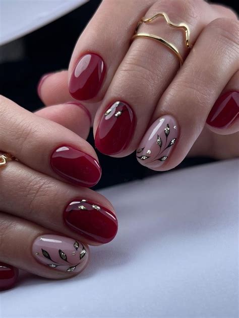 Burgundy And Gold Nails 55 Chic Designs Perfect For Winter Maroon Nail Designs Maroon Nails