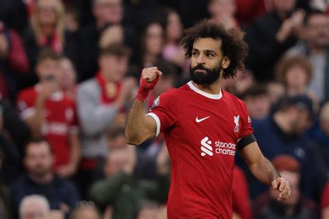 محمد صلاح يخرج من قائمة أفضل 10 لاعبين لأول مرة منذ 6 سنوات