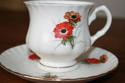 Twickle Castle Fine Bone China Coffee Cup With A Bright Poppy Motif