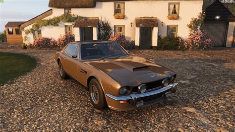 Forza Horizon James Bond Edition Aston Martin V Car Show