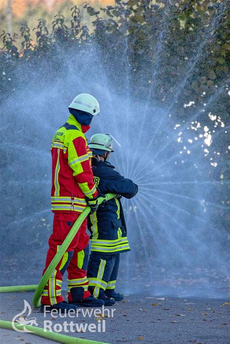 Feuerwehr Rottweil Abteilung Rottweil Erfolgreicher Abschluss Der