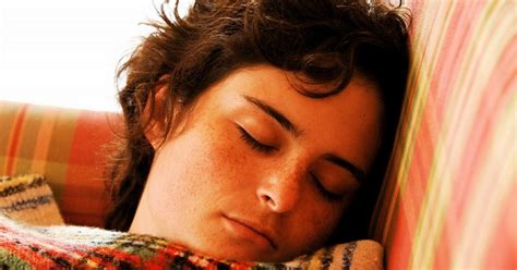 7 Psychological Signs That Youre Not Getting Enough Sleep