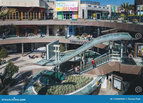 Santa Monica Place Shopping Mall Santa Monica Los Angeles County