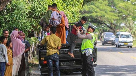 Satlantas Polres Aceh Besar Patroli Mobil Bak Terbuka Angkut Penumpang