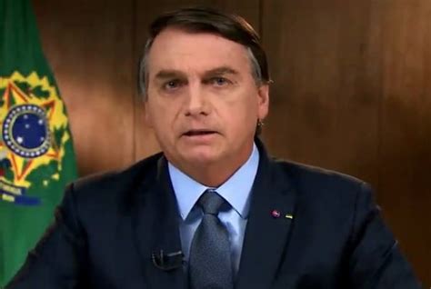 Bolsonaro Dissemina Comparação Distorcida Sobre Desmatamento Na