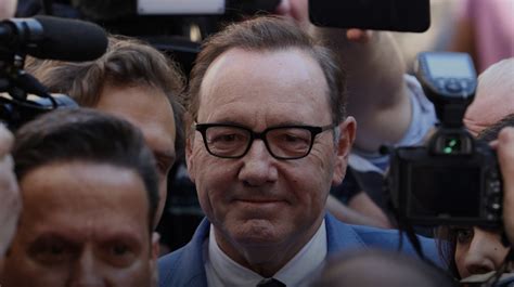 Kevin Spacey Strenuously Denies Uk Sex Charges Lawyer Says