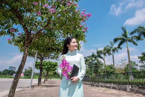 Hot girl tráng bánh mướt xứ Nghệ xinh tươi trong bộ ảnh chào Hè Báo Dân trí