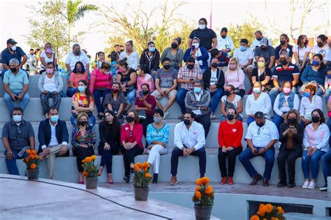 Inauguró Carlos Peña Altar de Muertos en el Centro Cultural IRCA