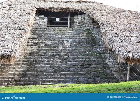 Templo De Las M Scaras Ruinas Mayas De Kohunlich De Quintana Roo Imagen