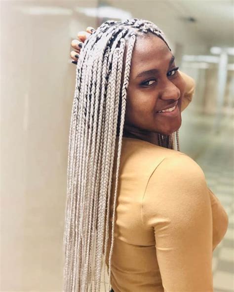 22 Beautiful Ways To Style Blonde Box Braids HairstyleCamp