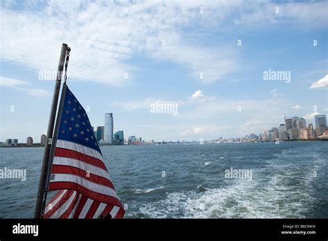 American Flag Wake Boat Hi Res Stock Photography And Images Alamy