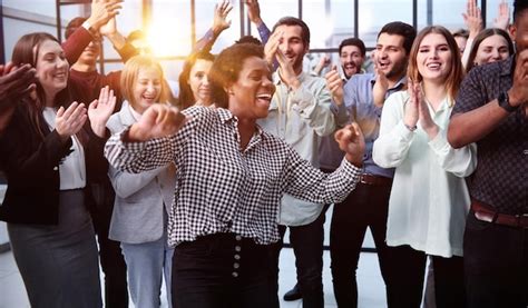 Premium Photo Business People Clapping Their Hands After A Seminar