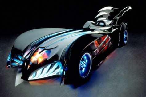 Les Batmobiles à travers les âges découvrez les meilleurs véhicules