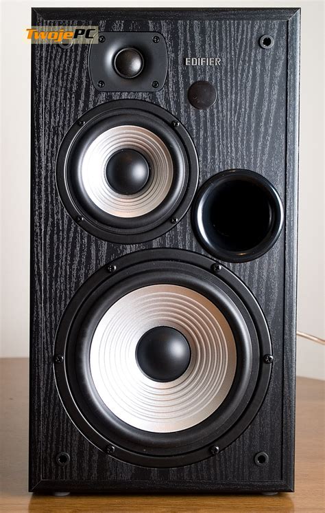 Test Edifier R2730DB - Stoi na stacji lokomotywa...