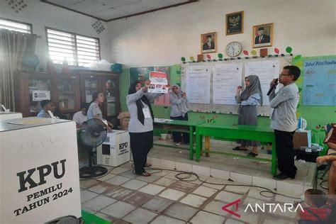 Pasangan Prabowo Gibran Unggul Di Sejumlah Tps Kota Kendari Antara