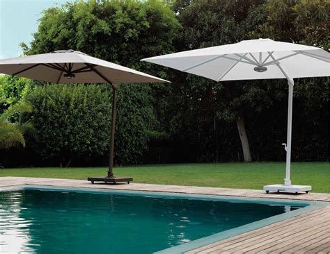 Tutto 10 Cantilever Umbrella 360° With Base Couture Outdoor