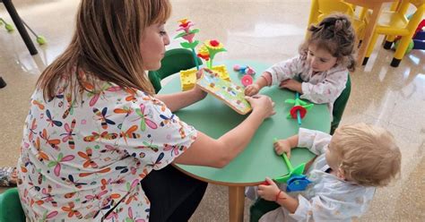 El aula hospitalaria del Clínico San Cecilio de Granada atendió el año