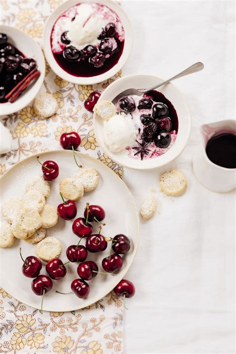 Recette Soupe Froide De Cerises Et Sabl S Aux Amandes Marie Claire