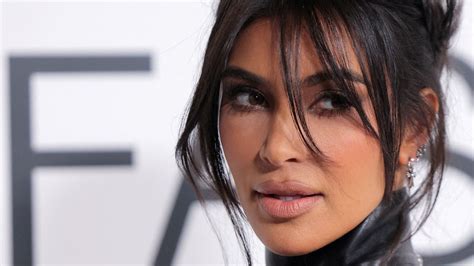 Kim Kardashian Δεν φαντάζεστε ποιος κρύβεται πίσω από τη διαρροή των αρετουσάριστων φωτογραφιών