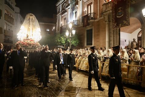 La procesión solemne cierra los actos de la Virgen en el año del