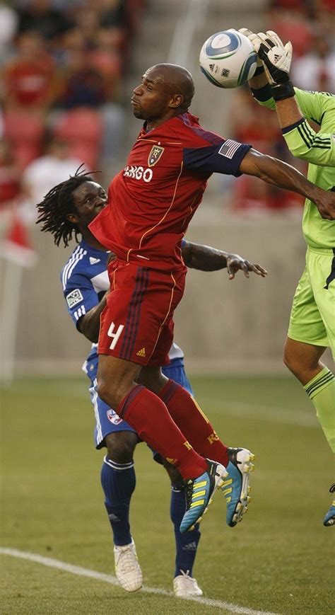 Goalkeepers Goof Helps Real Salt Lake Beat Fc Dallas The Salt Lake