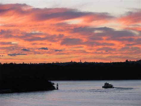 Karin's Travels in Aussieland: Scenic Train Ride to Gosford, NSW