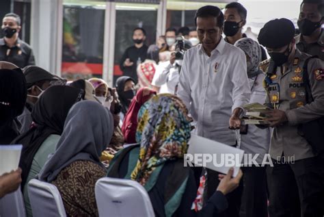 Kunjungan Jokowi Ke Kantor Pos Bandung Republika Online