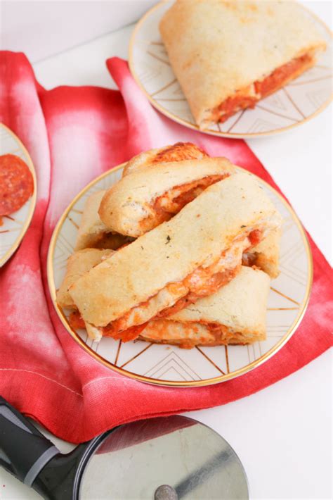 Pepperoni Pizza Roll Up Recipe Yummy Recipe