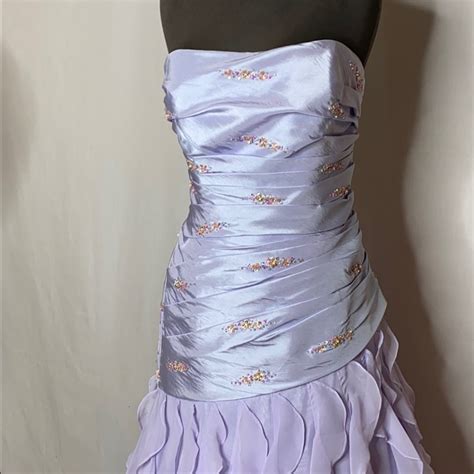 Lilac Gown Gem