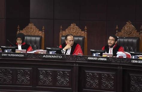 Komisi Yudisial Dasar Hukum Tugas Dan Wewenang Hukum