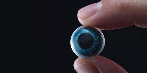 Les Premières Lentilles De Contact De Réalité Augmentée Le Blog De