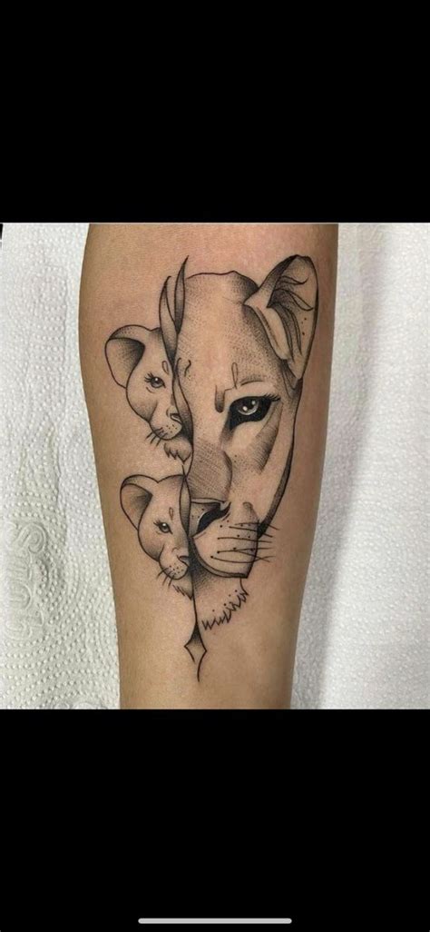 Pin On Clientes Mom Tattoo Designs Lioness And Cub Tattoo Mother