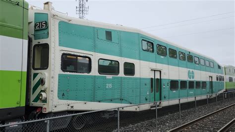 Mid Old Cab Cars Go With Pulling Into