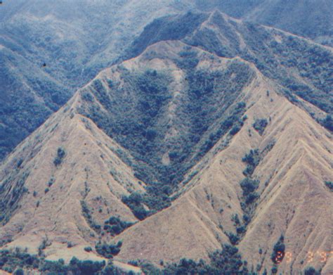 Wisata Gunung Nona Buttu Kabobong Di Kabenrekang Madochu Maiwa