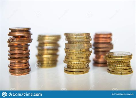 Moedas De Euro Sobrepostas Foto De Stock Imagem De Moedas 170381842