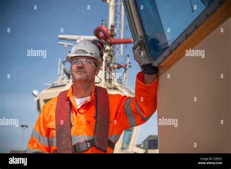 Close up on tug boat hi-res stock photography and images - Alamy