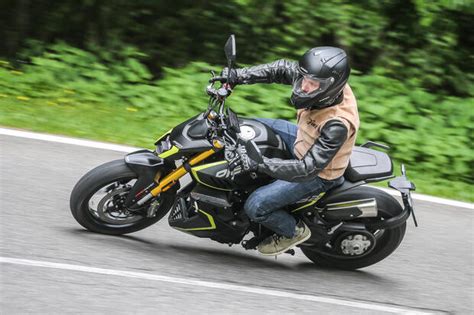 Moto Naked Nuovi Modelli Informazioni E Prezzi Insella It