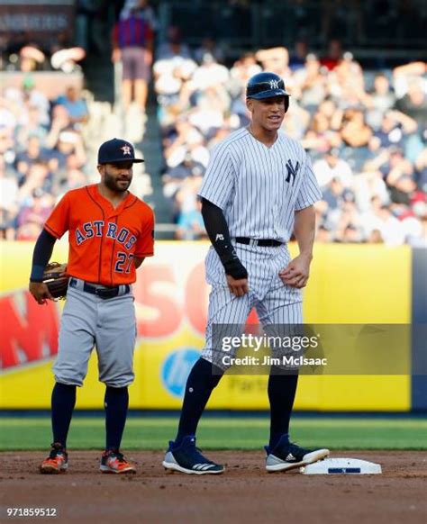 Aaron Judge Jose Altuve Photos And Premium High Res Pictures Getty Images