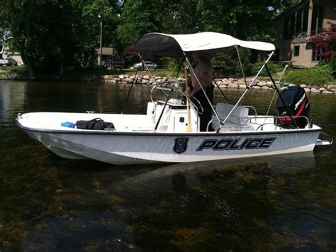 Whmi 935 Local News Boater Rescued From Zukey Lake Following Capsizing