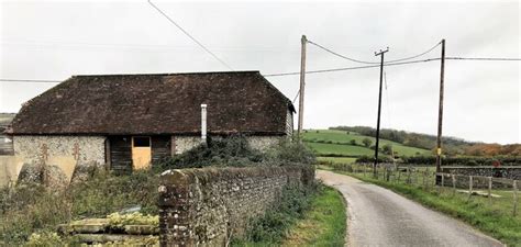 View West Along Middlefield Lane © Ian Cunliffe Geograph Britain And