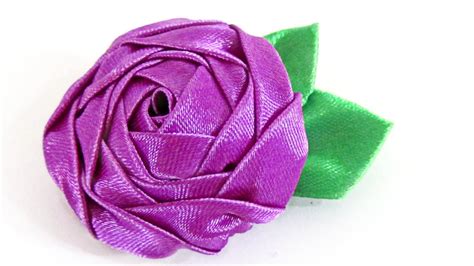 Cómo hacer una rosa con cinta How to make a ribbon rose YouTube