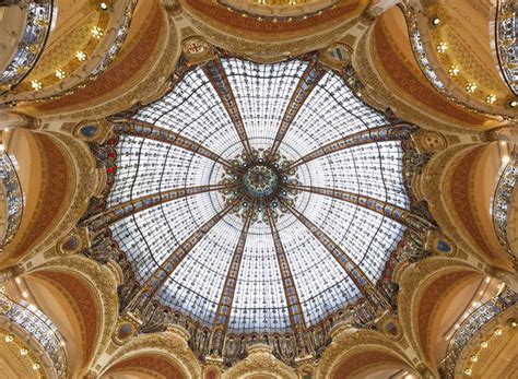 Dome At Galeries Lafayette — Scenery Outside Stock Photo 167579178