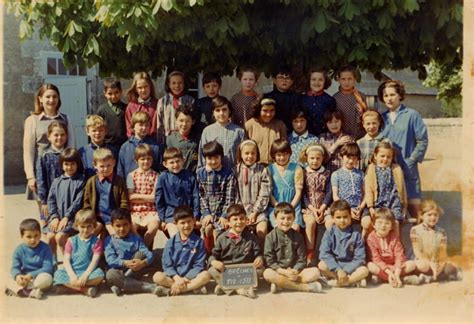 Photo De Classe Primaire De 1970 ECOLE COMMUNALE Copains D Avant