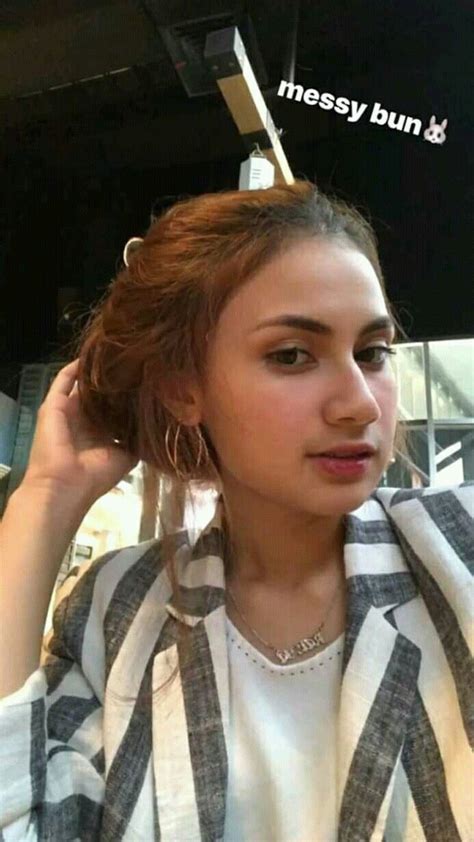 Pin Oleh Risa Di Raisya Bawazier Kecantikan Orang Asia Wanita Dewi