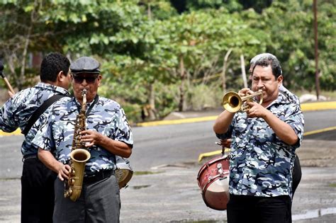 Música y comparsas por aniversario de la parroquia Zapotal Gobierno