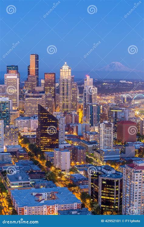 Seattle Skyline Panorama At Sunset Stock Image Image Of Cityscape