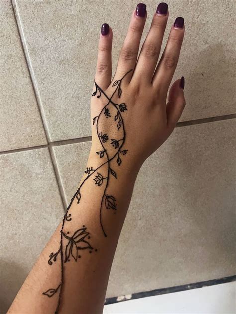 Vine Arm Henna In Simple Henna Tattoo Wrist Henna Small Henna