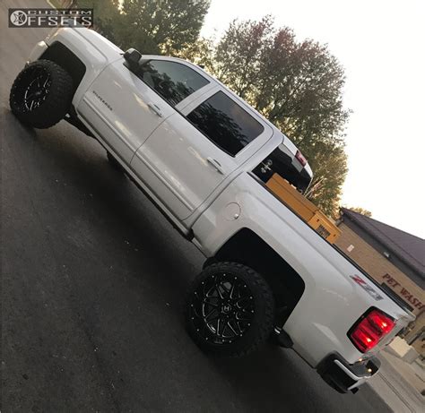 Chevrolet Silverado Hostile Sprocket Zone Custom Offsets