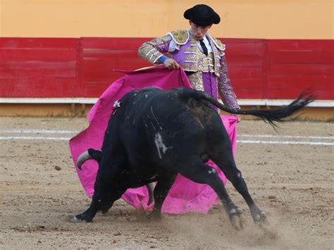 57 Voy A Los Toros